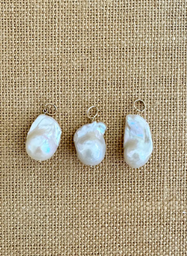 White Baroque Pearl Pendant